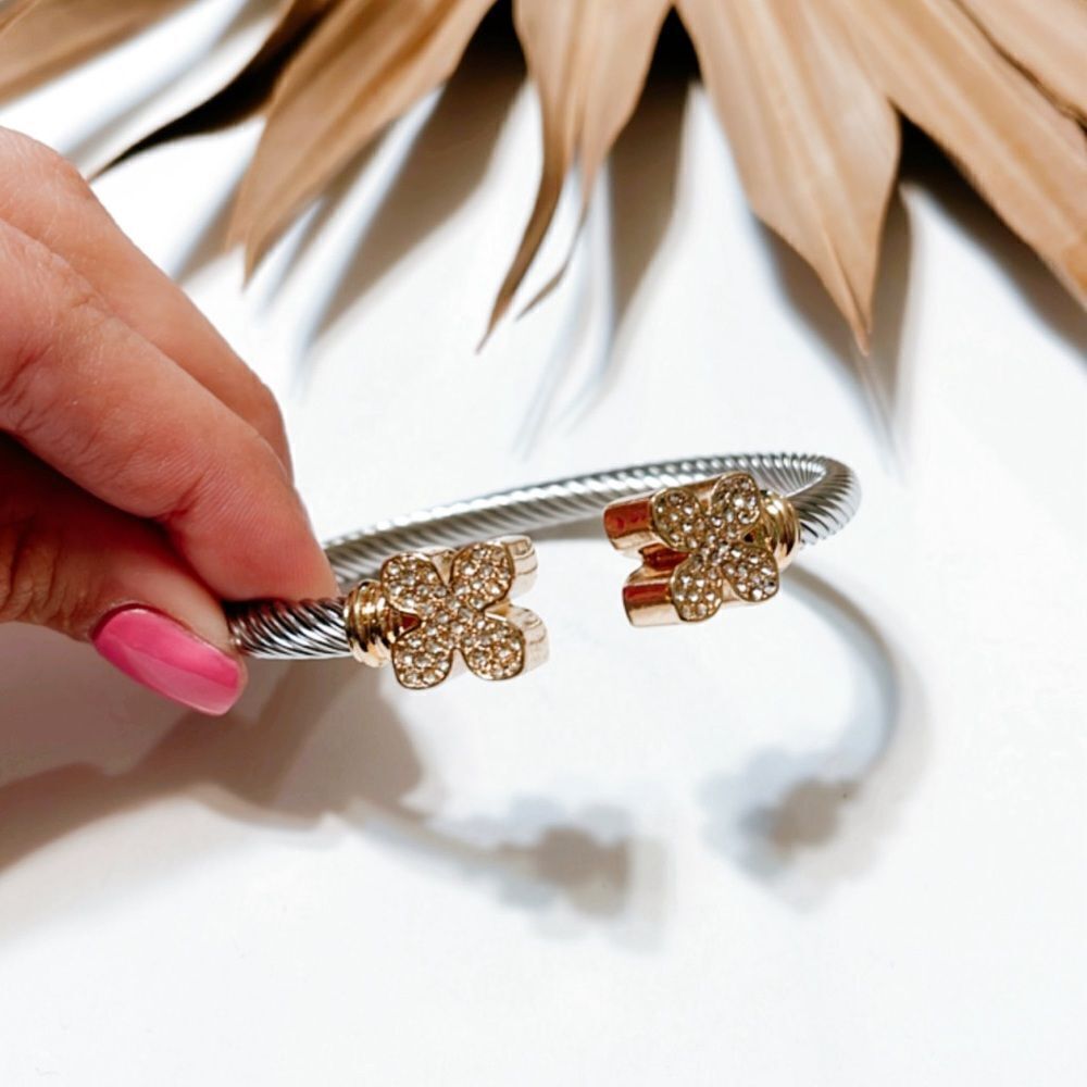 Diamond flower bangle S407 - Picture 2 of 3